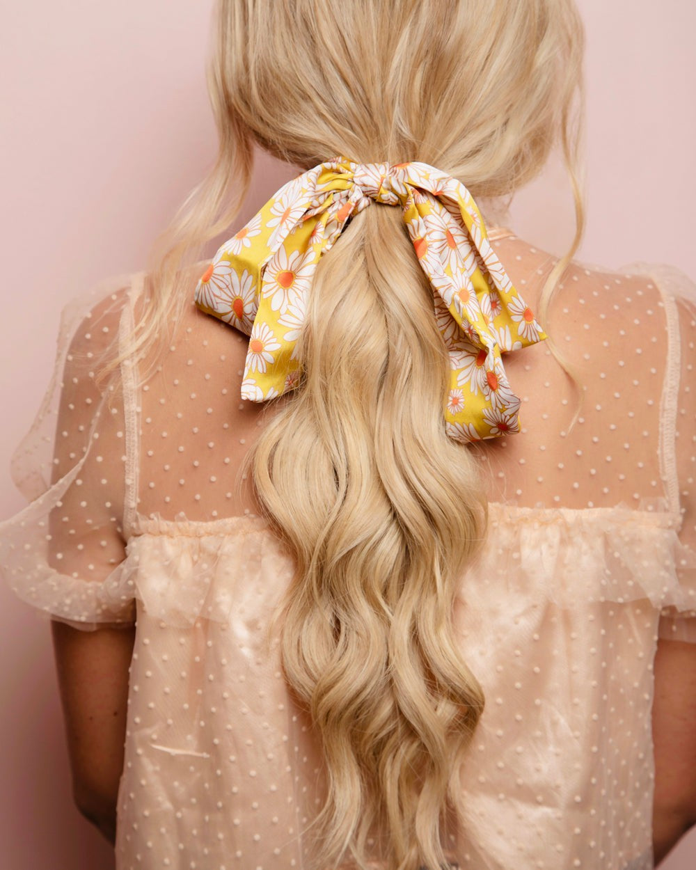 Bows
– The Beachwaver Co.